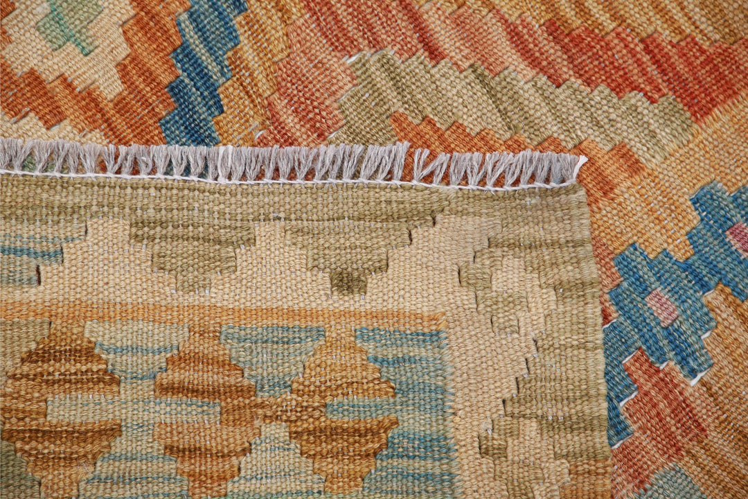 Kilim 3’ 3″ x 4’ 9″ - No. AV19397 - ALRUG Rug Store