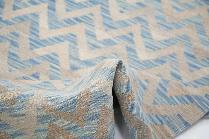 Kilim 2’ 8″ x 3’ 10” - No. AV64378 - ALRUG Rug Store