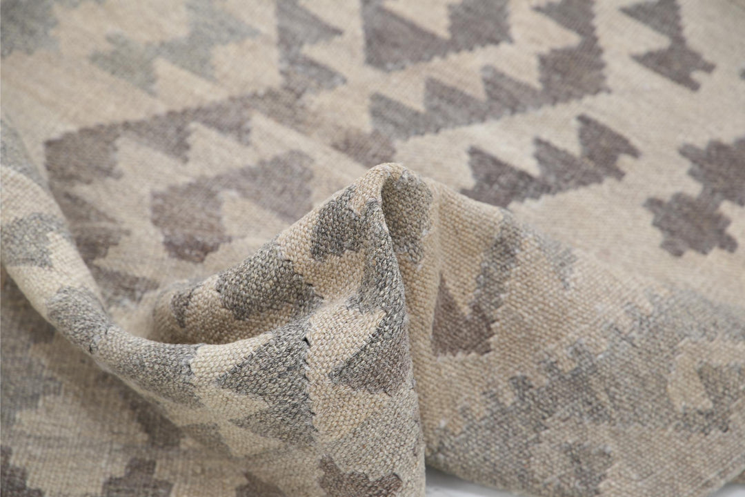 Kilim 3’ 3″ x 4’ 9″ - No. AV91993 - ALRUG Rug Store