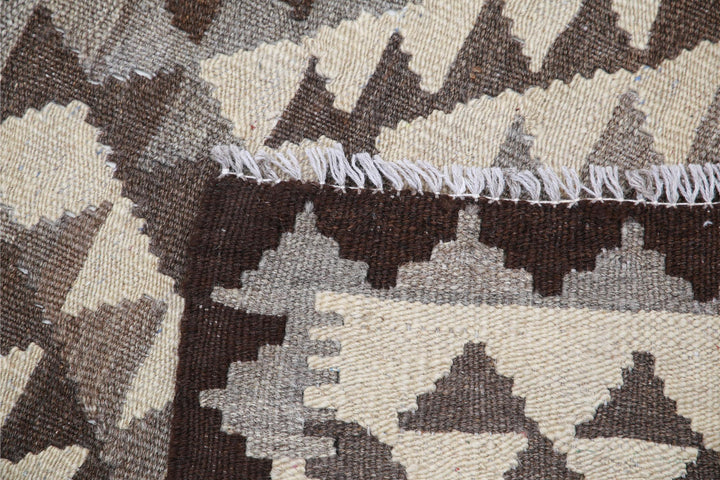 Kilim 3’ 3″ x 5’ 1″ - No. AV22450 - ALRUG Rug Store