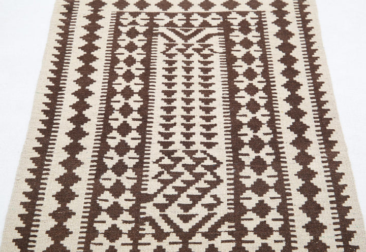 Kilim 2’ 7″ x 3’ 10” - No. AV23442 - ALRUG Rug Store