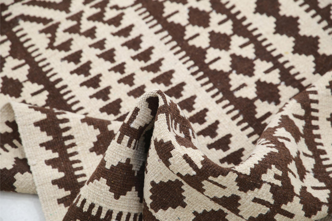 Kilim 2’ 7″ x 3’ 10” - No. AV23442 - ALRUG Rug Store