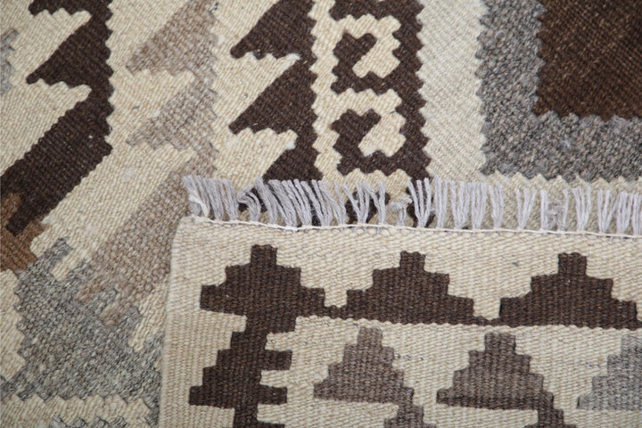 Kilim 2’ 8″ x 3’ 10” - No. AV96255 - ALRUG Rug Store