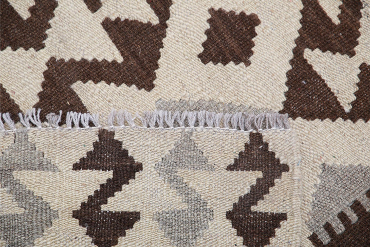 Kilim 2’ 9″ x 3’ 10” - No. AV29412 - ALRUG Rug Store