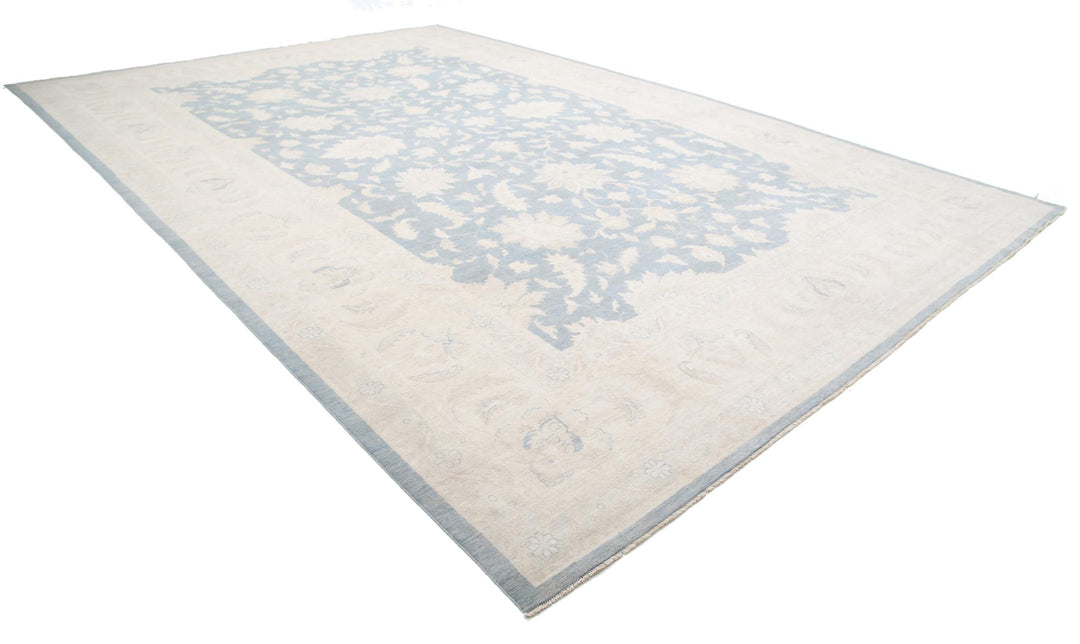 Serenity 13’ 2″ x 19’ 8″ - No. AV62021 - ALRUG Rug Store