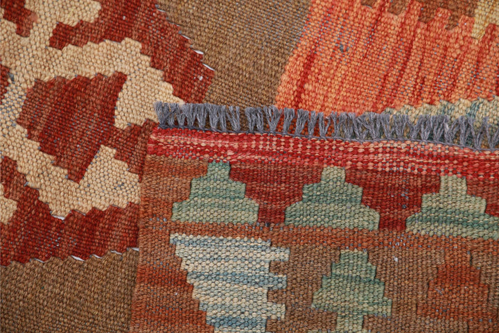 Kilim 2’ 5″ x 3’ 10” - No. AV75360 - ALRUG Rug Store