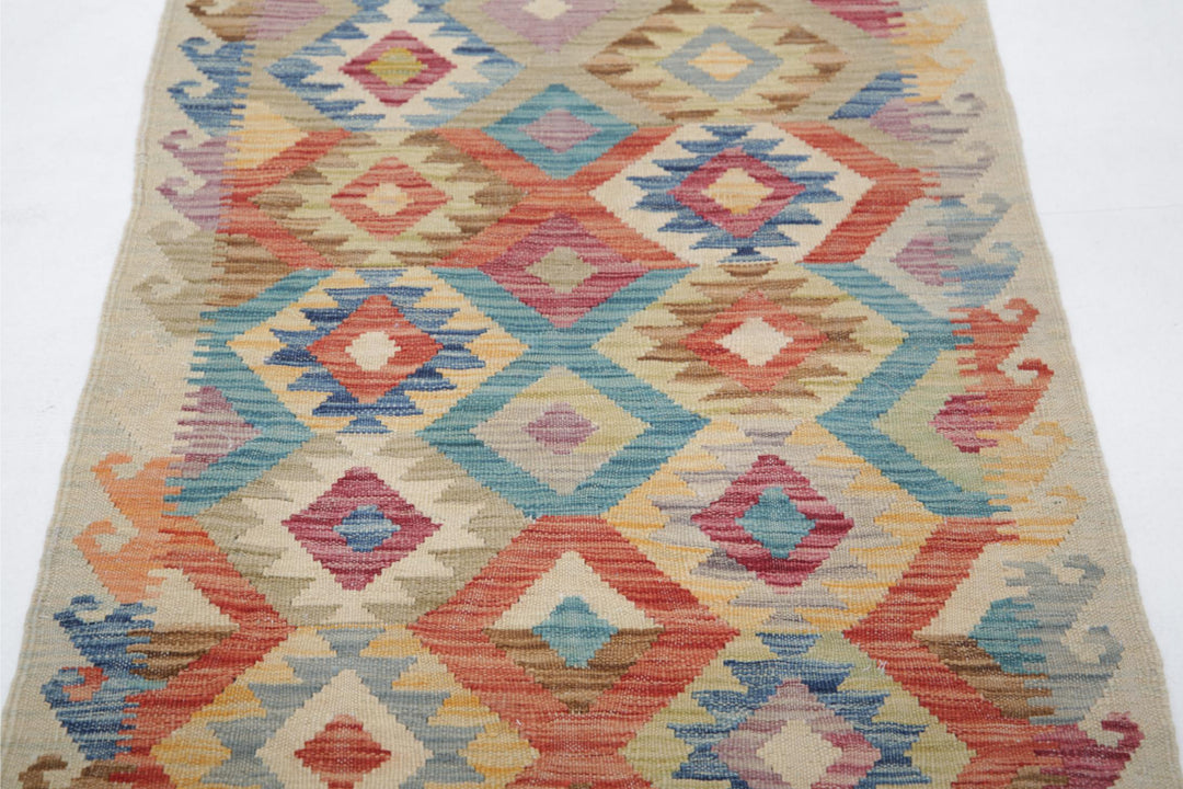 Kilim 2’ 5″ x 3’ 10” - No. AV40665 - ALRUG Rug Store