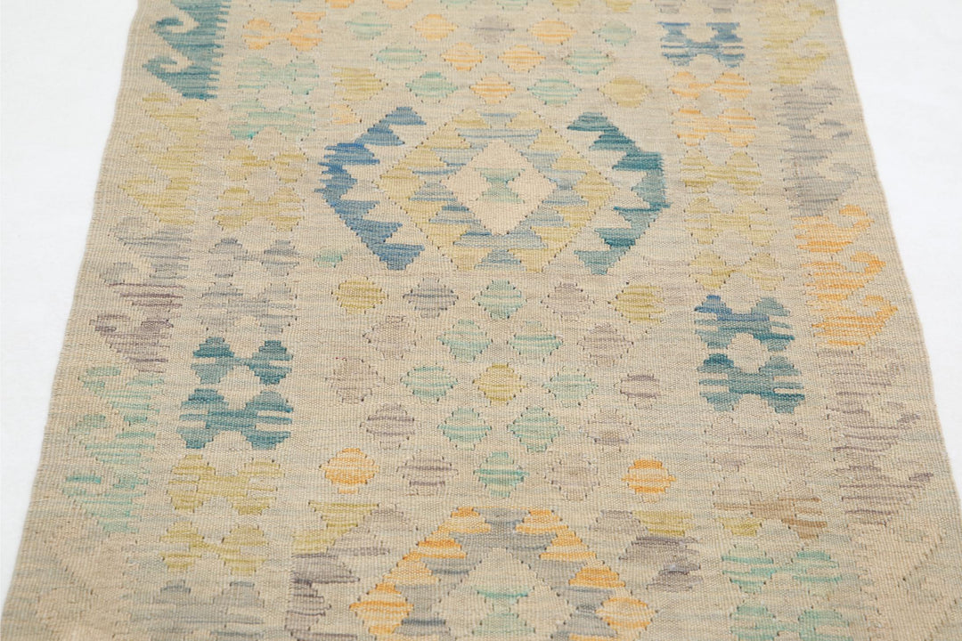 Kilim 2’ 7″ x 4’ 1″ - No. AV16153 - ALRUG Rug Store