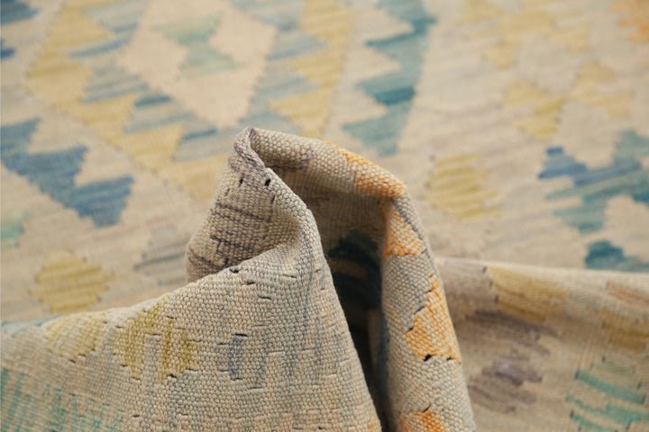 Kilim 2’ 7″ x 4’ 1″ - No. AV16153 - ALRUG Rug Store