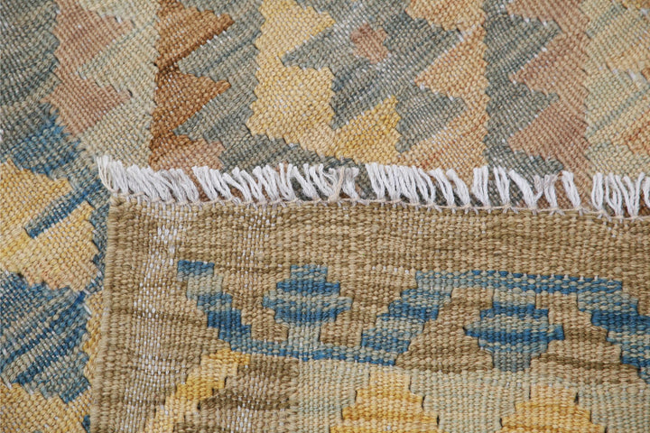 Kilim 2’ 4″ x 3’ 10” - No. AV68661 - ALRUG Rug Store