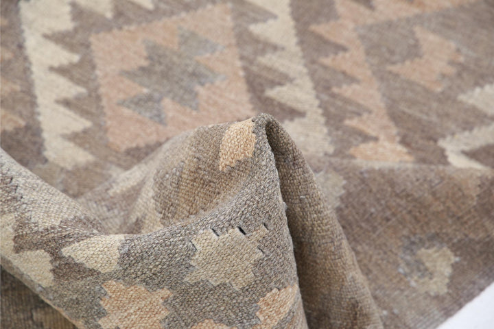 Kilim 3’ 1″ x 4’ 9″ - No. AV71927 - ALRUG Rug Store