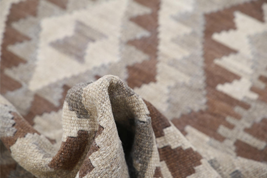 Kilim 3’ 2″ x 4’ 10” - No. AV57697 - ALRUG Rug Store