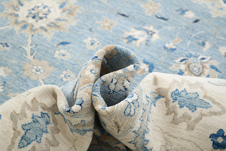 Serenity 13’ 2″ x 21’ 7″ - No. AV49594 - ALRUG Rug Store