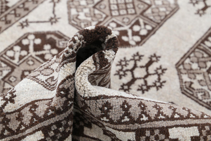 Revival 4’ 4″ x 6’ 1″ - No. AV18533 - ALRUG Rug Store