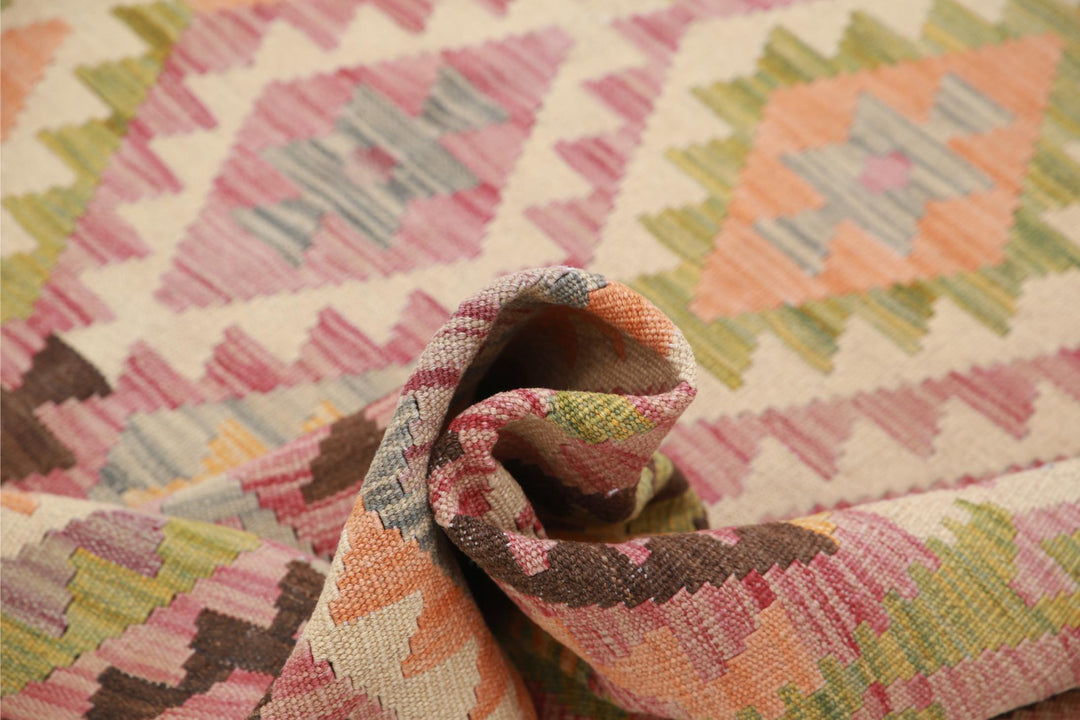 Kilim 6’ 6″ x 9’ 9″ - No. AV20875 - ALRUG Rug Store