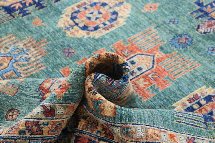 Humna 7’ 10” x 10’ 9″ - No. AV66126 - ALRUG Rug Store