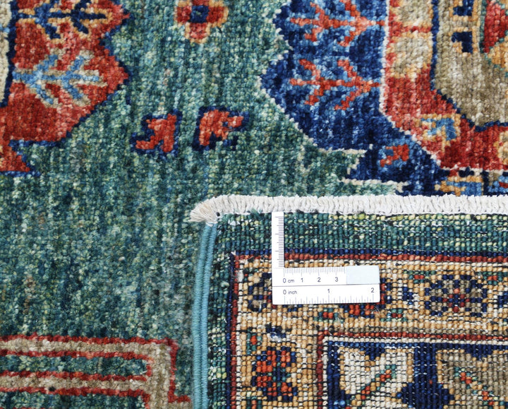 Humna 7’ 10” x 10’ 9″ - No. AV66126 - ALRUG Rug Store