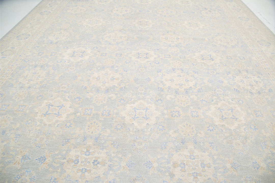 Serenity 13’ 3″ x 20’ 3″ - No. AV23922 - ALRUG Rug Store