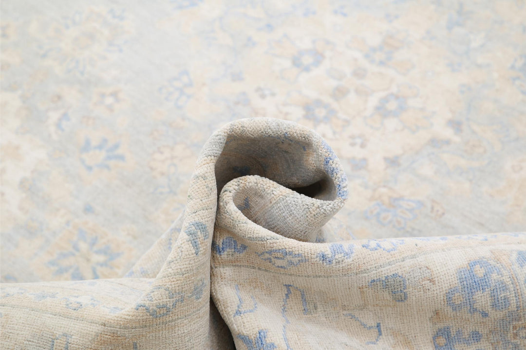 Serenity 13’ 3″ x 20’ 3″ - No. AV23922 - ALRUG Rug Store