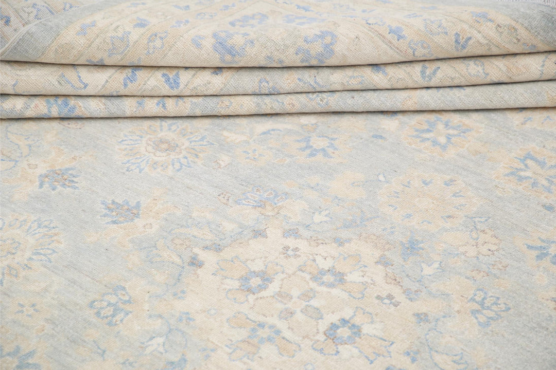 Serenity 13’ 3″ x 20’ 3″ - No. AV23922 - ALRUG Rug Store