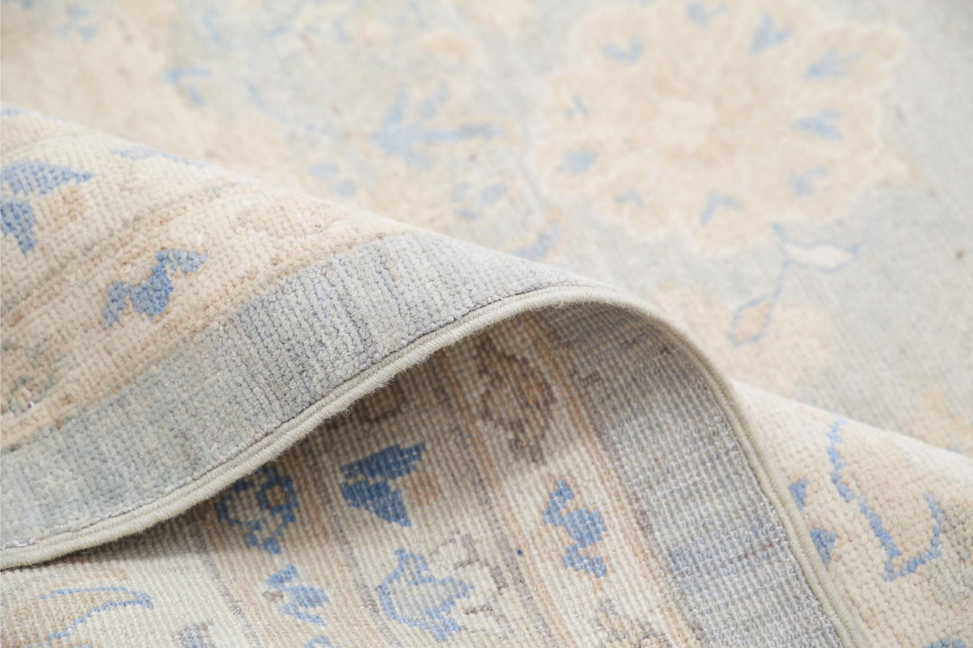 Serenity 13’ 3″ x 20’ 3″ - No. AV23922 - ALRUG Rug Store