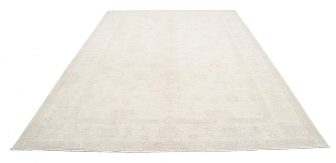 Serenity 8’ 2″ x 11’ 2″ - No. AV39634 - ALRUG Rug Store