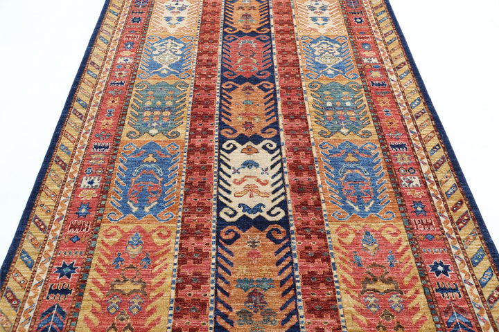 Humna 5’ 1″ x 8’ 0″ - No. AV96967 - ALRUG Rug Store