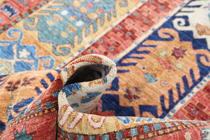 Humna 5’ 1″ x 8’ 0″ - No. AV96967 - ALRUG Rug Store