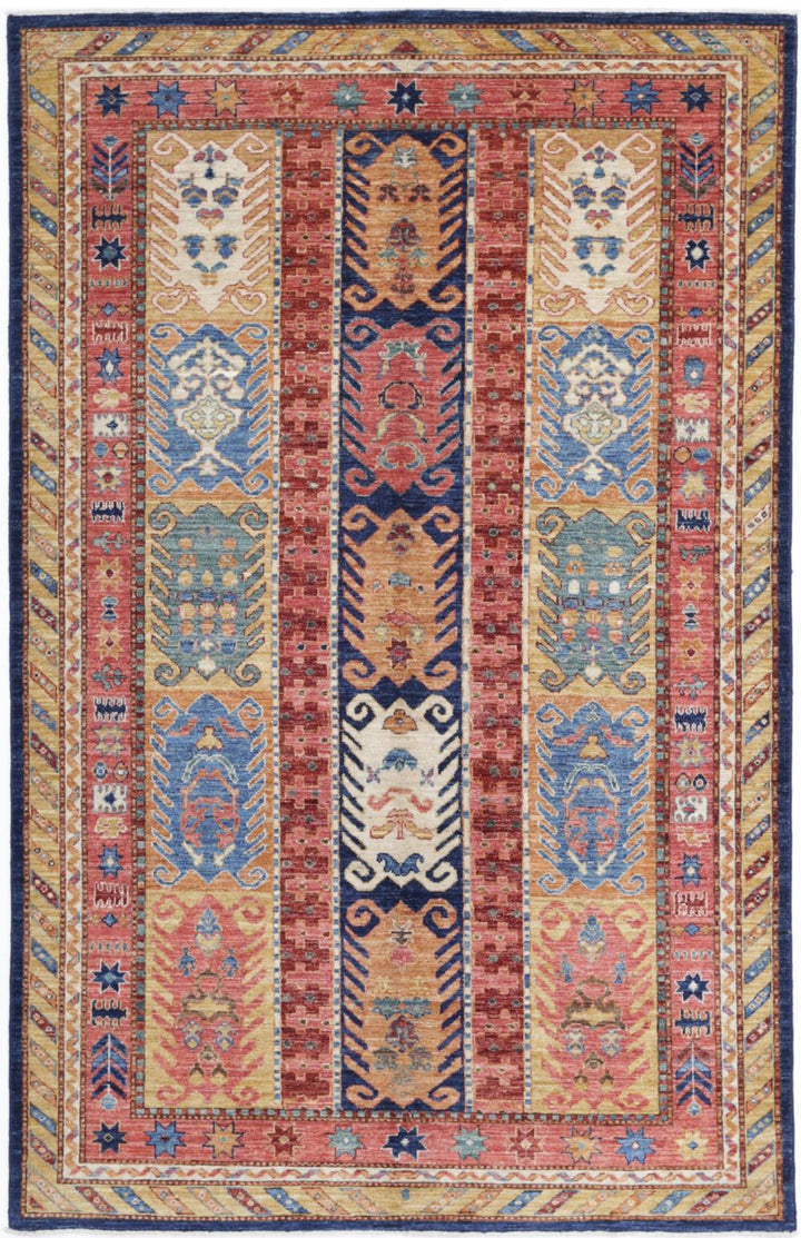 Humna 5’ 1″ x 8’ 0″ - No. AV96967 - ALRUG Rug Store