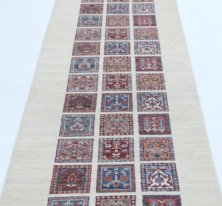 Ziegler 2’ 7″ x 8’ 10” - No. AV98509 - ALRUG Rug Store