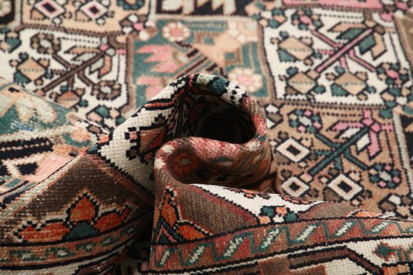 Brown Afghan Bakhtiari Rug 6'7" x 9'6" Hand-Knotted field