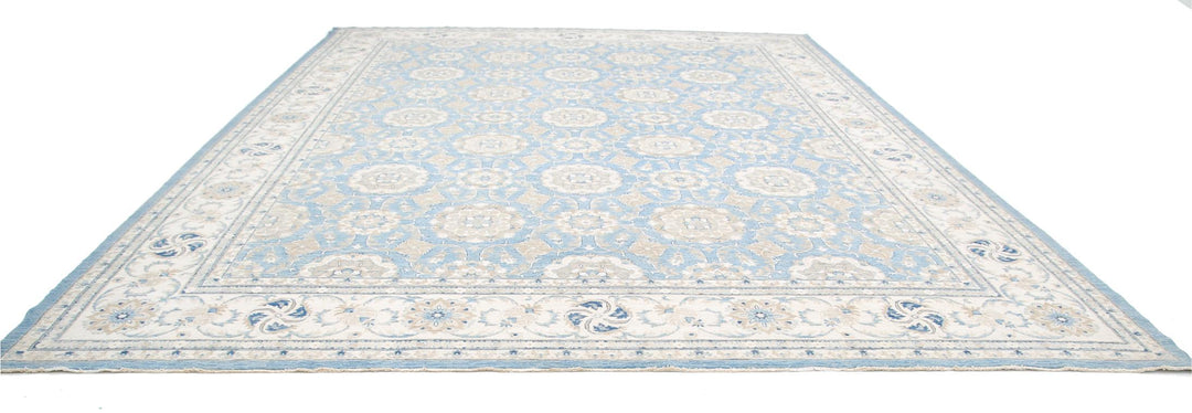 Serenity 13’ 2″ x 16’ 10” - No. AV51863 - ALRUG Rug Store