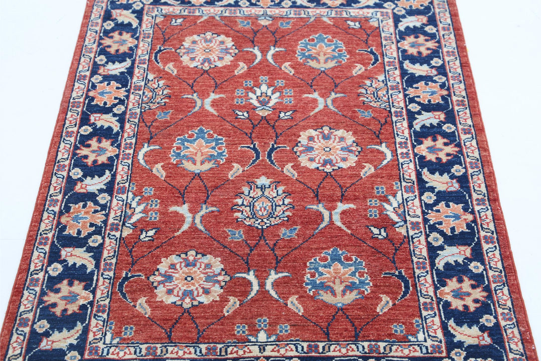 Ziegler 2’ 9″ x 4’ 2″ - No. AV46956 - ALRUG Rug Store