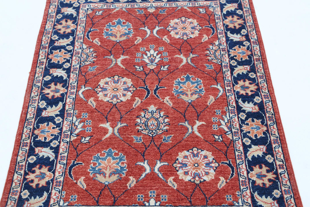 Ziegler 2’ 8″ x 4’ 3″ - No. AV81397 - ALRUG Rug Store