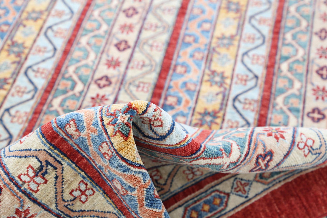 Ziegler 3’ 9″ x 5’ 8″ - No. AV47429 - ALRUG Rug Store