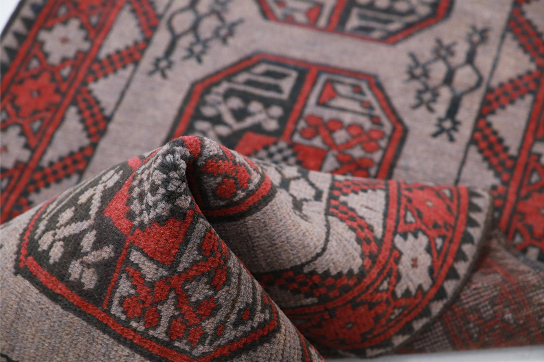 Revival 2’ 7″ x 12’ 5″ - No. AV51885 - ALRUG Rug Store