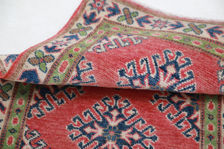 Kazak 1’ 11” x 2’ 9″ - No. AV77080 - ALRUG Rug Store