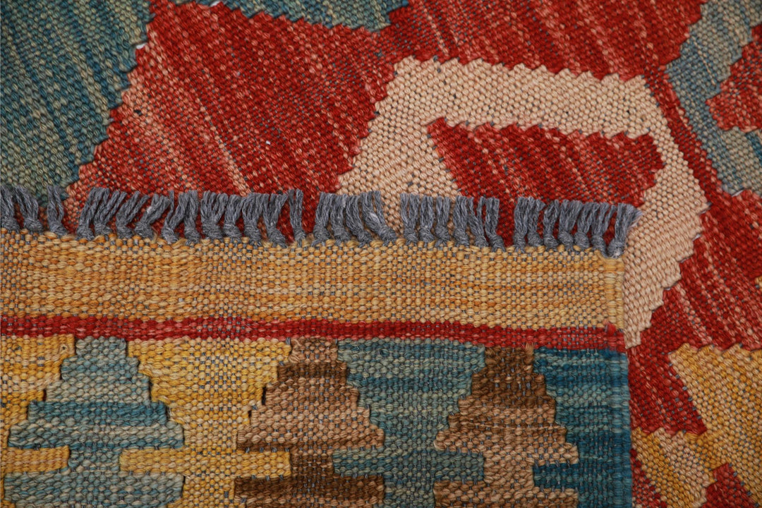 Kilim 3’ 1″ x 4’ 10” - No. AV34590 - ALRUG Rug Store