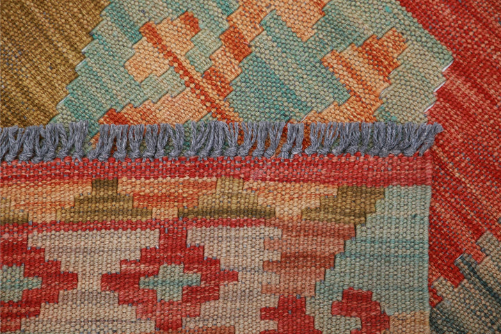 Kilim 3’ 2″ x 5’ 3″ - No. AV21848 - ALRUG Rug Store