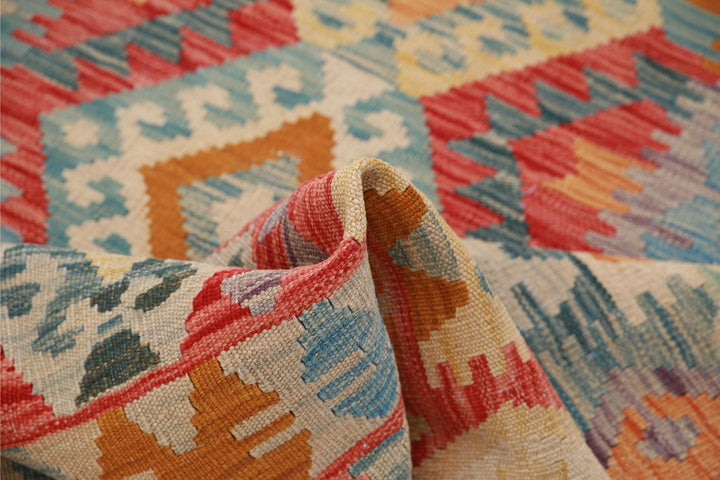 Kilim 3’ 3″ x 4’ 4″ - No. AV32428 - ALRUG Rug Store