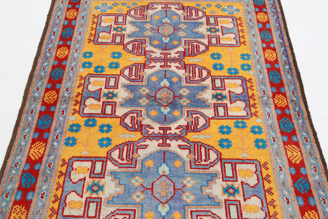 Revival 3’ 11” x 5’ 6″ - No. AV21495 - ALRUG Rug Store