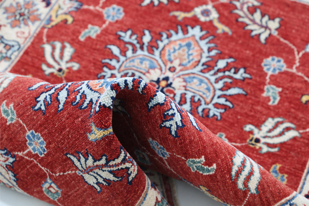 Ziegler 2’ 9″ x 3’ 10” - No. AV19820 - ALRUG Rug Store