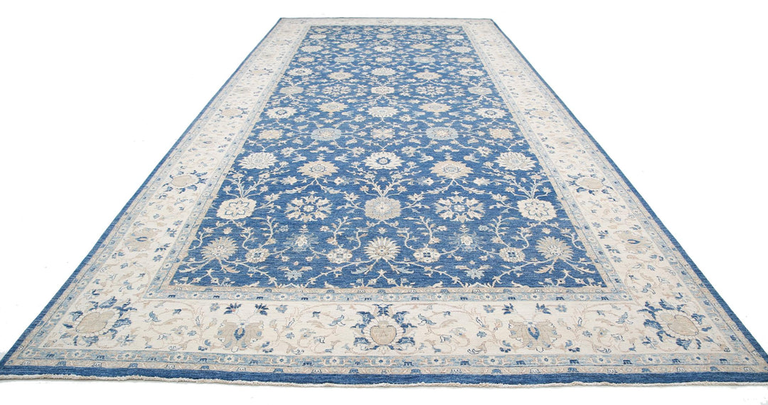 Serenity 9’ 9″ x 21’ 1″ - No. AV32991 - ALRUG Rug Store