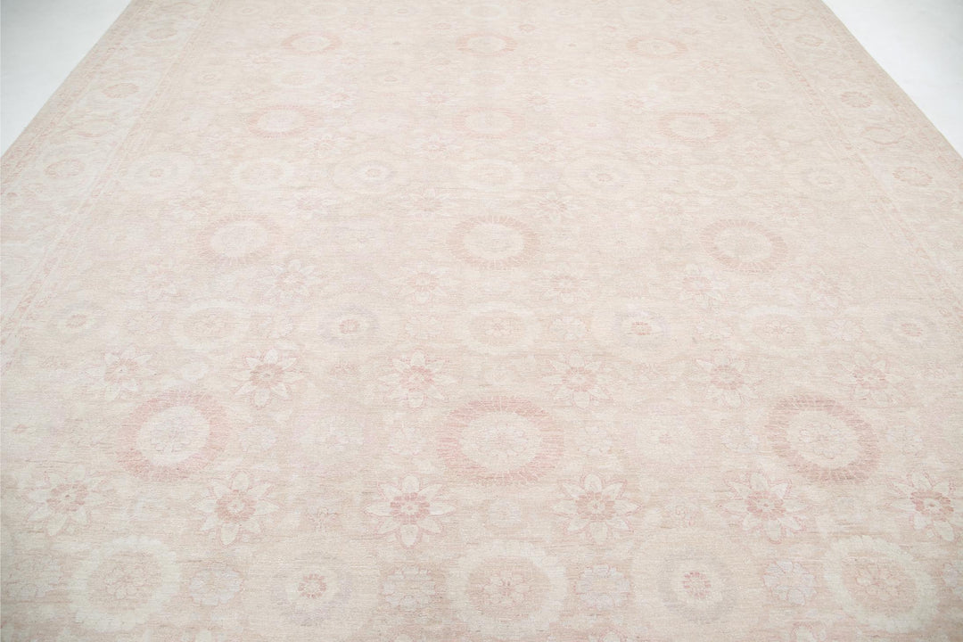 Serenity 11’ 8″ x 13’ 8″ - No. AV27282 - ALRUG Rug Store