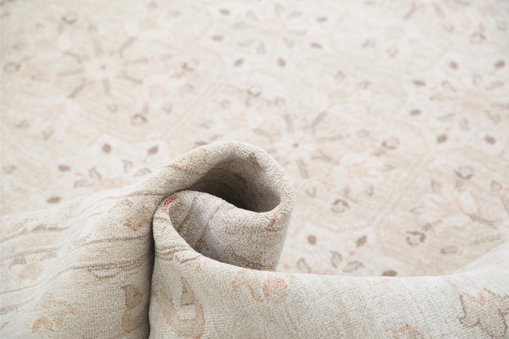 Serenity 10’ 3″ x 13’ 8″ - No. AV19530 - ALRUG Rug Store