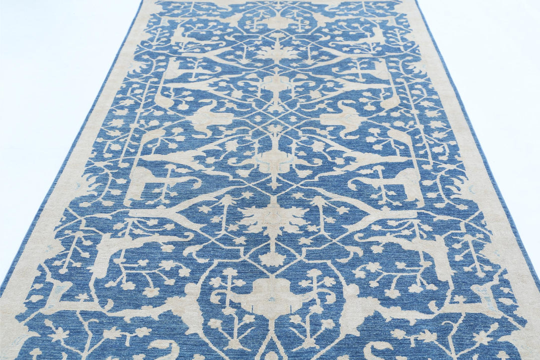 Artemix 4’ 11” x 9’ 4″ - No. AV57617 - ALRUG Rug Store