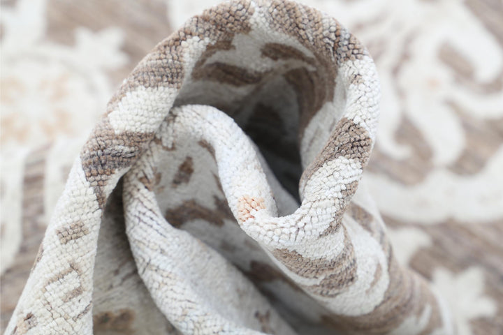 Serenity 6’ 7″ x 12’ 4″ - No. AV12159 - ALRUG Rug Store