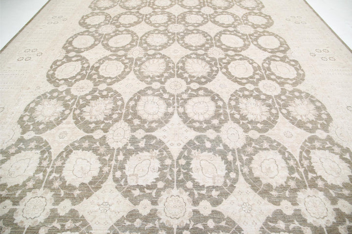 Serenity 12’ 3″ x 17’ 8″ - No. AV56288 - ALRUG Rug Store