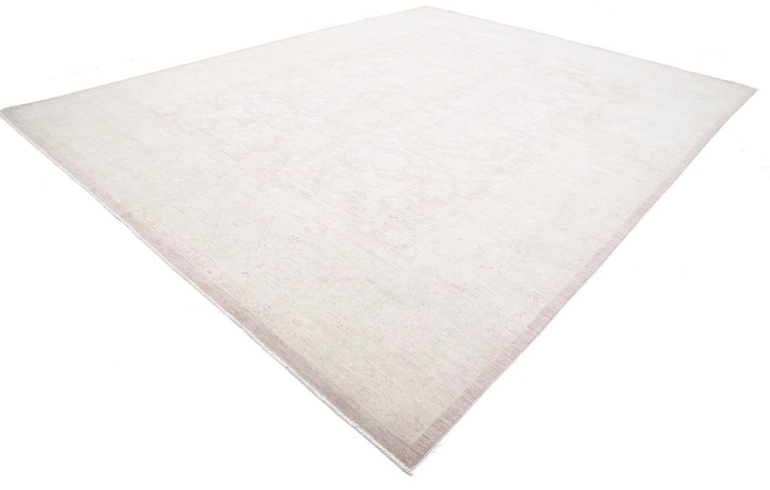 Serenity 11’ 7″ x 14’ 10” - No. AV30285 - ALRUG Rug Store