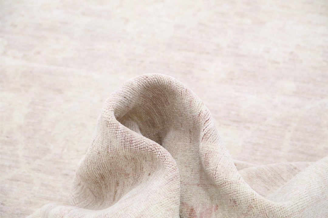 Serenity 11’ 7″ x 14’ 10” - No. AV30285 - ALRUG Rug Store